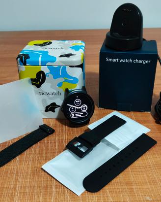 Smartwatch Android TicWatch E (Wear OS)