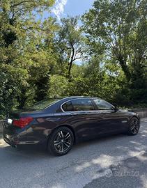 Bmw 750Li anno 2010 perfetto