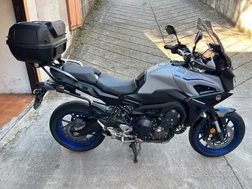 Yamaha tracer 900