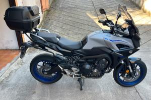Yamaha tracer 900
