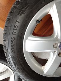 cerchi più pneumatici 