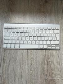 Tastiera Apple Wireless-layout italiano
