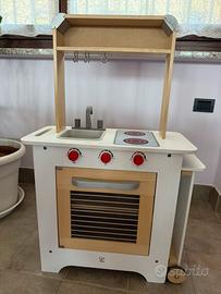 Cucina giocattolo in legno hape