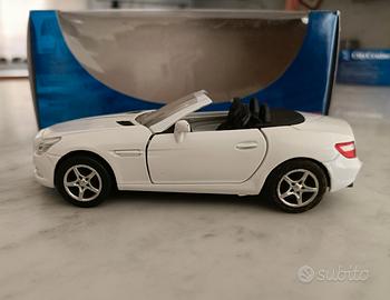 Modellino Mercedes SLK R172 in scala 1:32