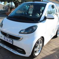 Smart ForTwo 1000 75 kW cabrio BRABUS Xclusive