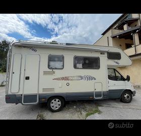 Camper Mansardato - anno 2000 - 130.000 km