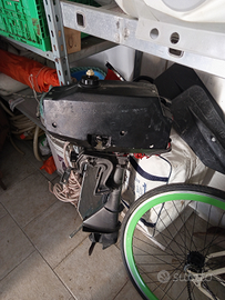 Motore fuoribordo Tohatsu 2,5 hp