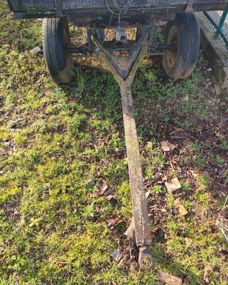 Carro a sponde con timone uso giardino privato