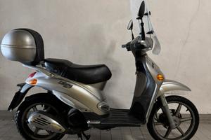 Scooter Piaggio LIBERTY 125
