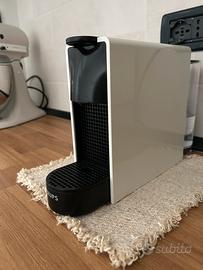 Nespresso essenza mini