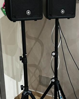 2 casse yamaha + piedistalli + mixer yamaha