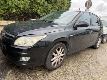 HYUNDAI i30 RICAMBI USATI