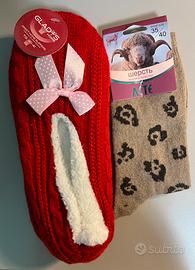 Set ciabatte rosse antiscivolo + calze in lana