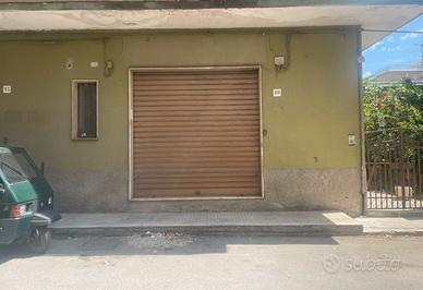 Locale commerciale posizione centrale