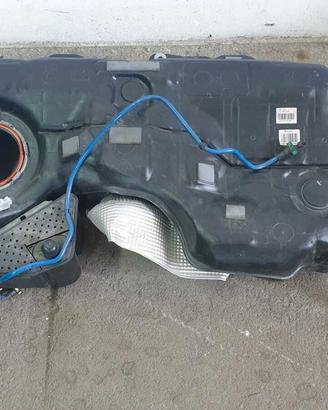 Serbatoio carburante benzina mercedes w176 amg a 4