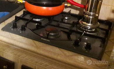 Piano cottura Ariston