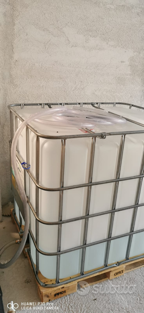 Cisterne con pedana da 1000 litri - Giardino e Fai da te In vendita a  Trapani
