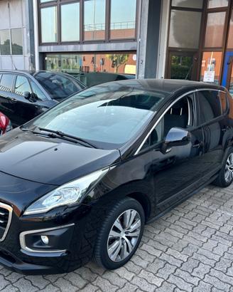 Peugeot 3008 NAVI. 1.6 HDi CV115 ALLURE