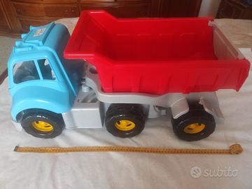 Camion da giocattolo per bimbo