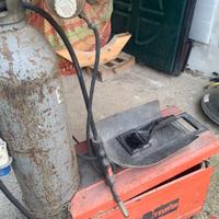 Saldatrice filo continuo