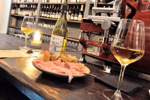 PORTO VIRO - BAR IN ZONA CENTRALE