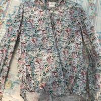 Camicia con fiori