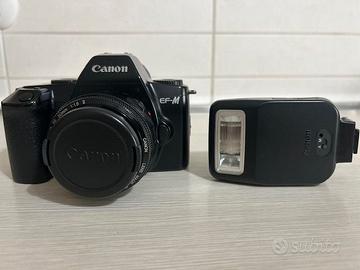 Canon EF-M analogica 50mm, con flash originale