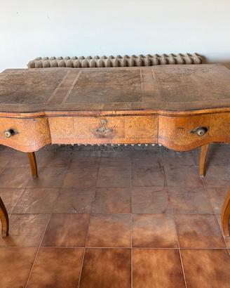 Scrivania stile Luigi XV radica 3 cassetti