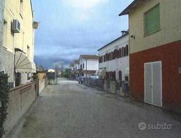 Immobile in asta di 12941 m² a Riva del Po