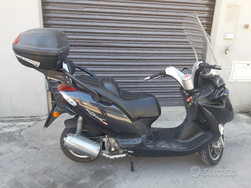 Motociclo Kimko Grand Dink 151cc