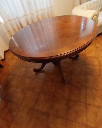 Tavolo  in legno allungabile da pramzo
