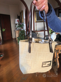 Borsa Fendi bianca