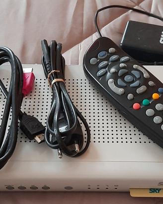 Ricevitore satellitare modello PACE SKY FULLHD TV