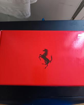 Telefono Ferrari Rosso da Collezione 
