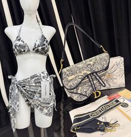 Costumie copricostume