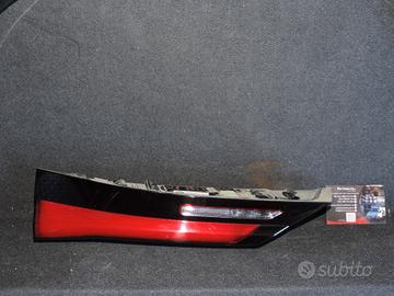 FANALE POSTERIORE SX PORTELLONE BMW X1 U11