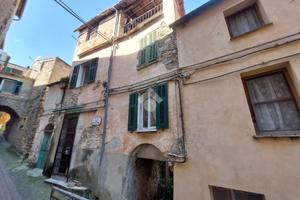 RUSTICO A PIETRABRUNA
