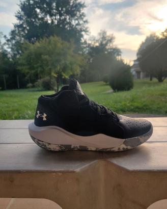 Scarpe da basket UNDER ARMOUR GS JET taglia 37,5