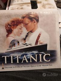 videocassetta Titanic in cofanetto 