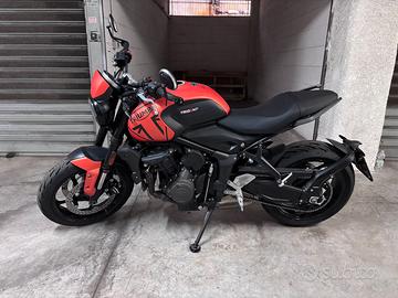 Triumph Trident 660 del 2023 con ABS pari al nuovo