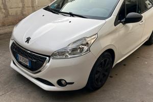 Peugeot 208 2013 1.4 hdi