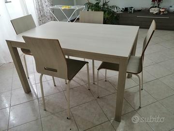 tavolo da cucina  allungabile e sedie