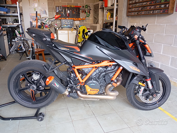 Superduke 1290 R