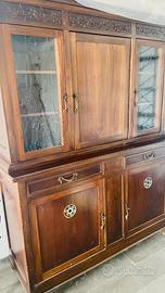 Credenza antica