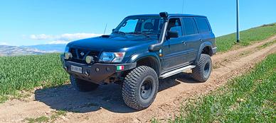 Nissan Patrol GR Y 61 5 Porte