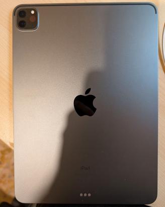 iPad Pro con Accessori Originali