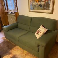 Divano tre posti verde