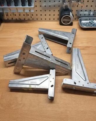 Staffe / Supporti metallici in inox per montaggio