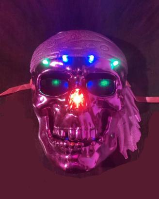 Maschera per Halloween da pirata con luci