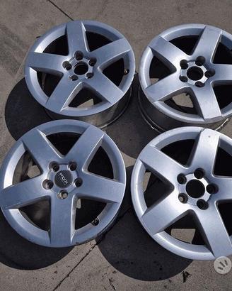 Cerchi In Lega Da 15" Per Audi A3 1999 MK1